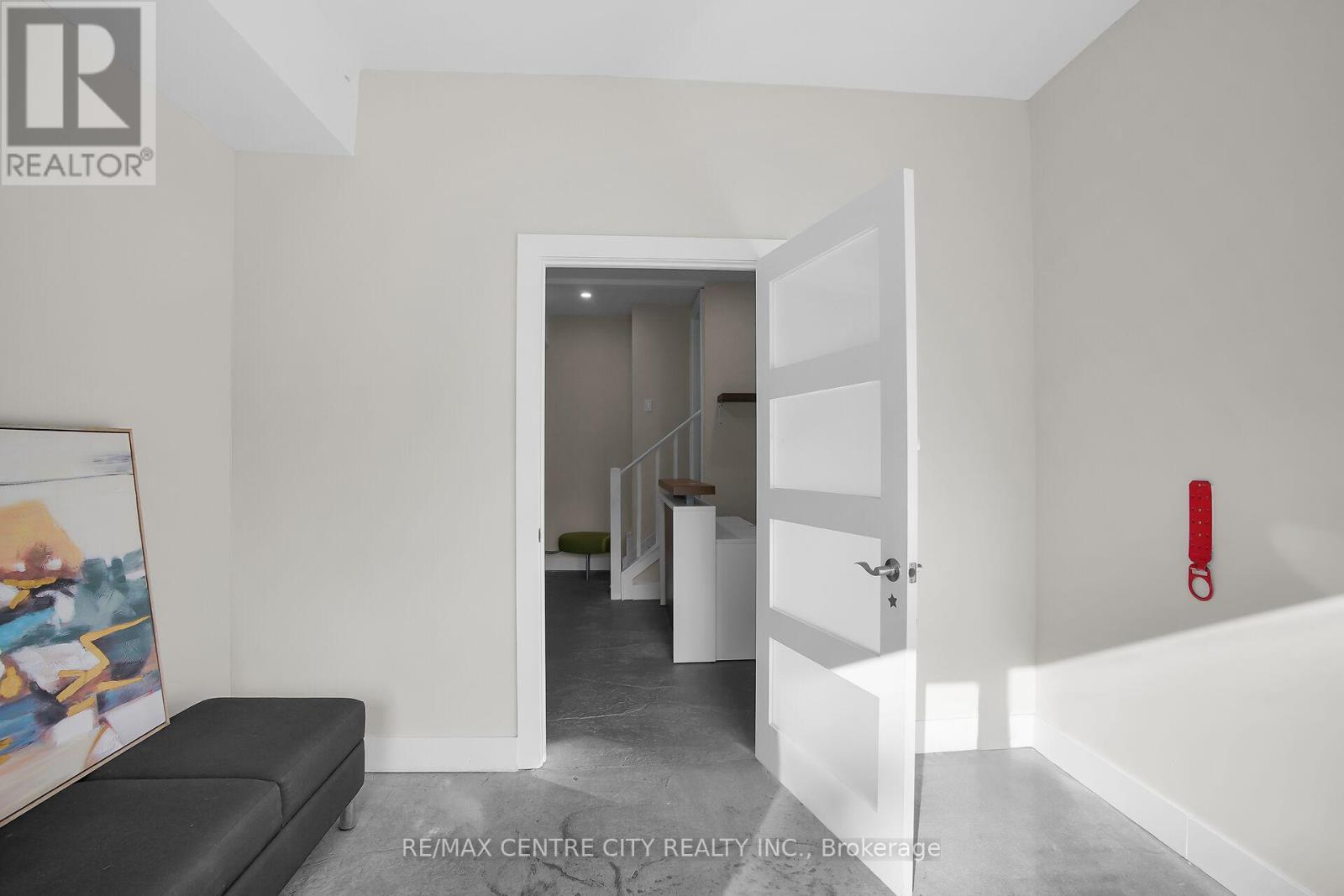 302 Wellington Road, London South, Ontario  N6C 4N9 - Photo 16 - X12435522