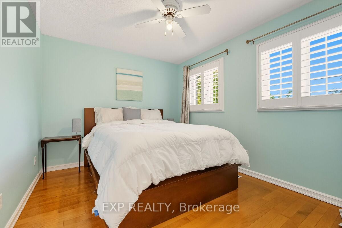 105 Warner Drive, Oakville, Ontario  L6L 6G5 - Photo 23 - W12435408