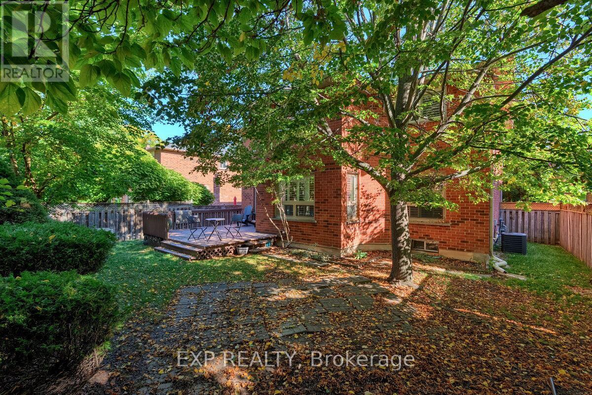 105 Warner Drive, Oakville, Ontario  L6L 6G5 - Photo 33 - W12435408