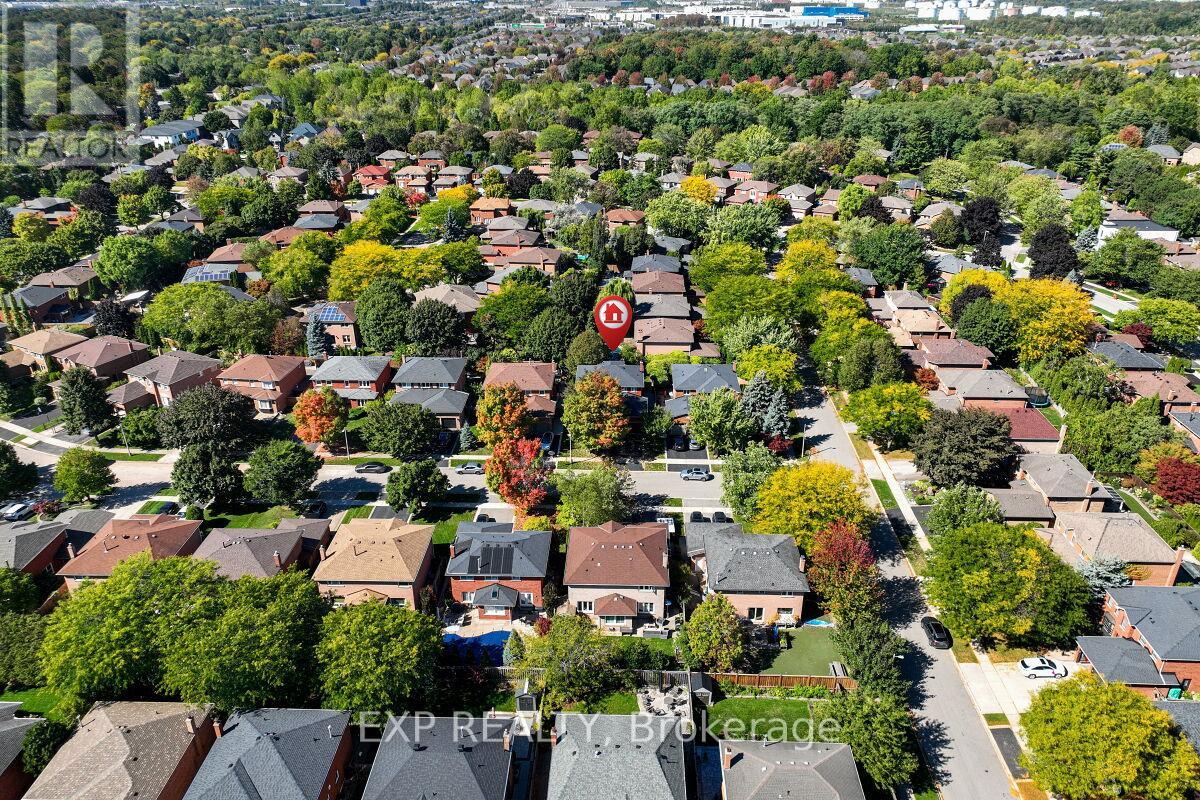 105 Warner Drive, Oakville, Ontario  L6L 6G5 - Photo 36 - W12435408