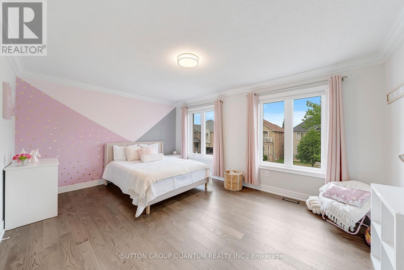 2201 Hillmount Drive, Oakville, Ontario  L6M 0H9 - Photo 25 - W12435440