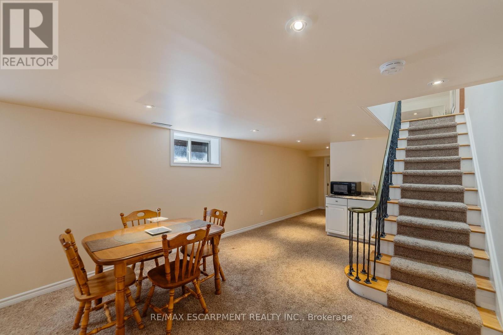 1411 Beaufort Drive, Burlington, Ontario  L7P 4V8 - Photo 24 - W12435453