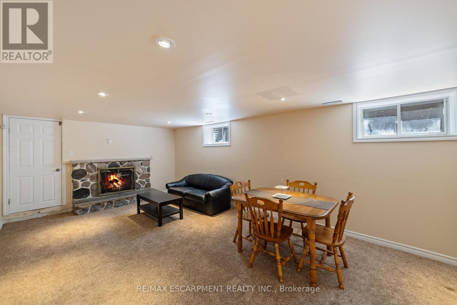 1411 Beaufort Drive, Burlington, Ontario  L7P 4V8 - Photo 26 - W12435453