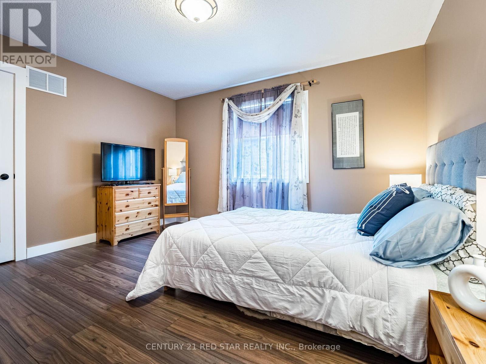 1080 Hatton Crossing, Milton, Ontario  L9T 5P6 - Photo 35 - W12435457