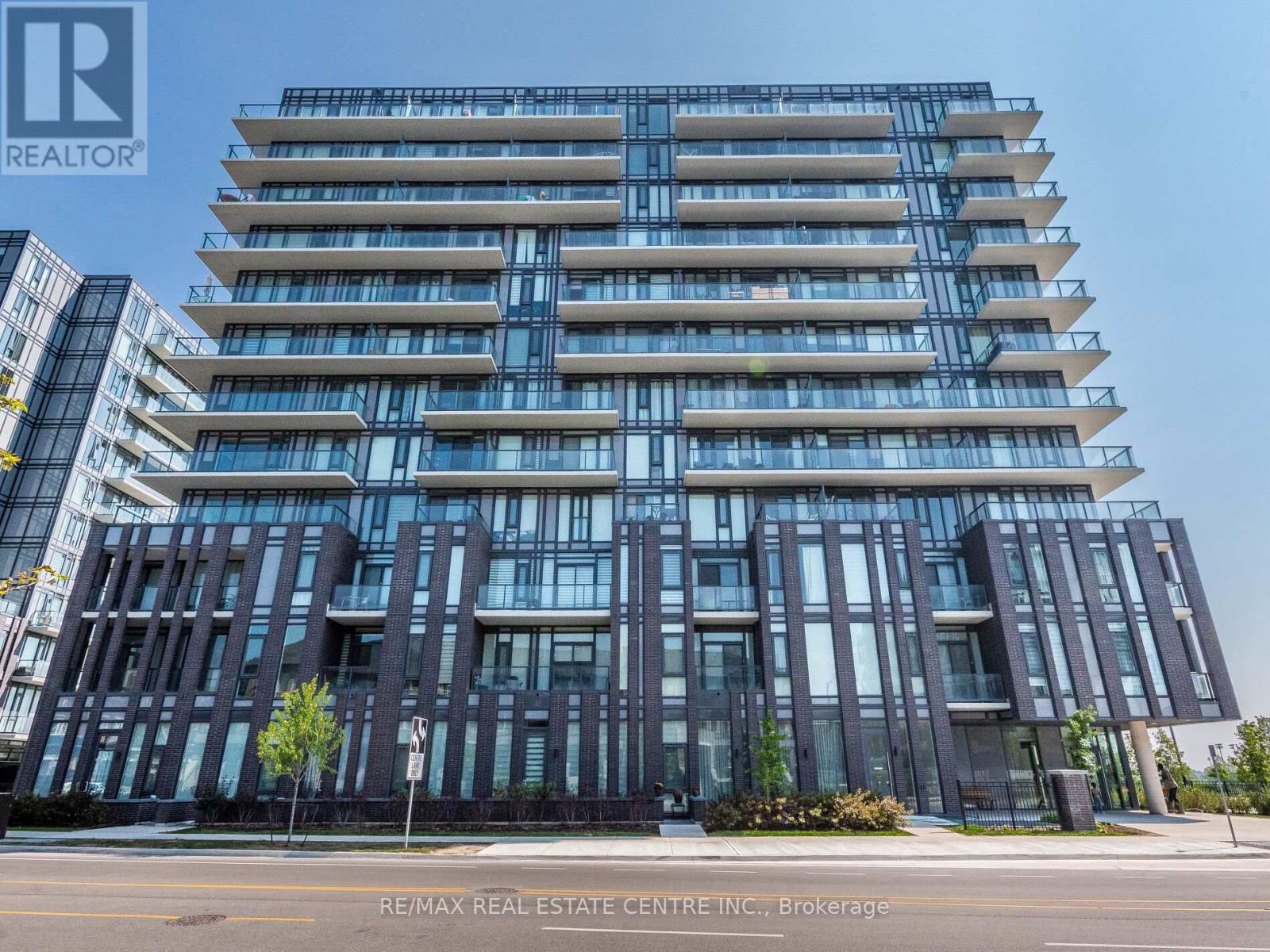 211 - 215 VETERANS DRIVE, Brampton, Ontario