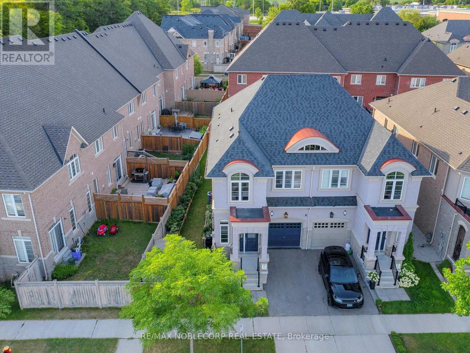 593 Settlers Road W, Oakville, Ontario  L6M 4K6 - Photo 2 - W12435464