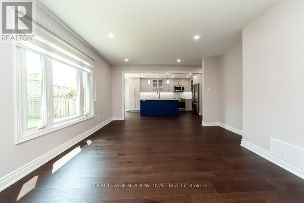328 Bristol Road W, Mississauga, Ontario  L5R 2J7 - Photo 14 - W12435484