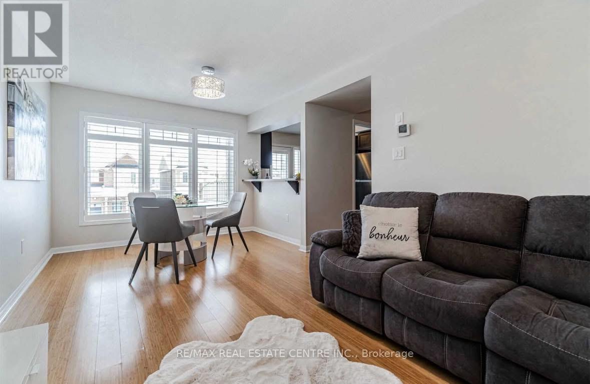 271 Woodley Crescent S, Milton, Ontario  L9T 8C4 - Photo 2 - W12435487