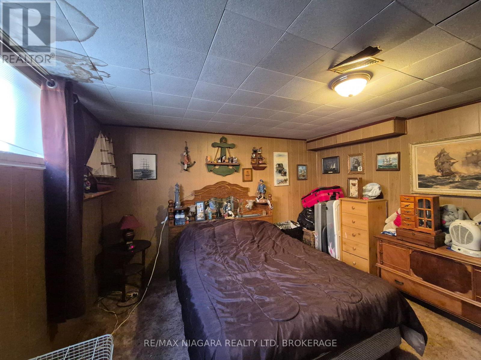 5711 Kitchener Street, Niagara Falls (Hospital), Ontario  L2G 1B9 - Photo 11 - X12435509