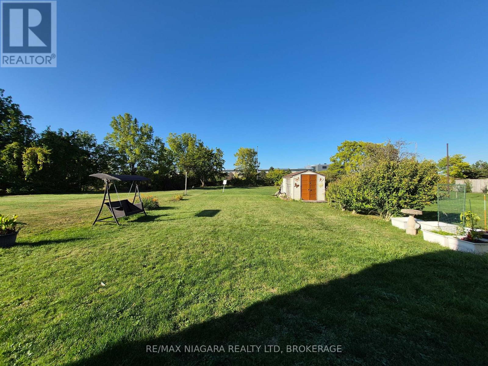 5711 Kitchener Street, Niagara Falls (Hospital), Ontario  L2G 1B9 - Photo 20 - X12435509