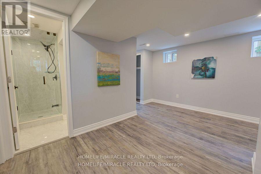 85 Silverstone Drive, Toronto, Ontario  M9V 3G4 - Photo 9 - W12261175