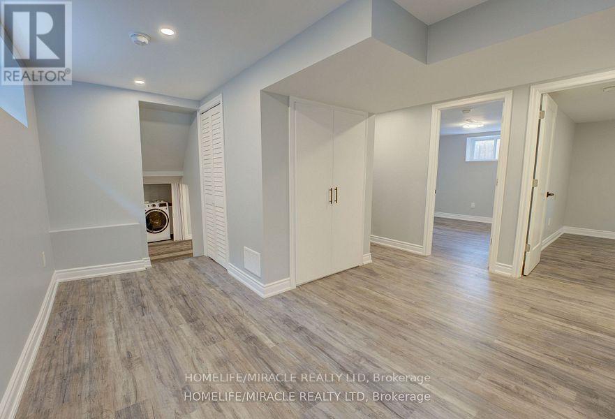 85 Silverstone Drive, Toronto, Ontario  M9V 3G4 - Photo 6 - W12261175