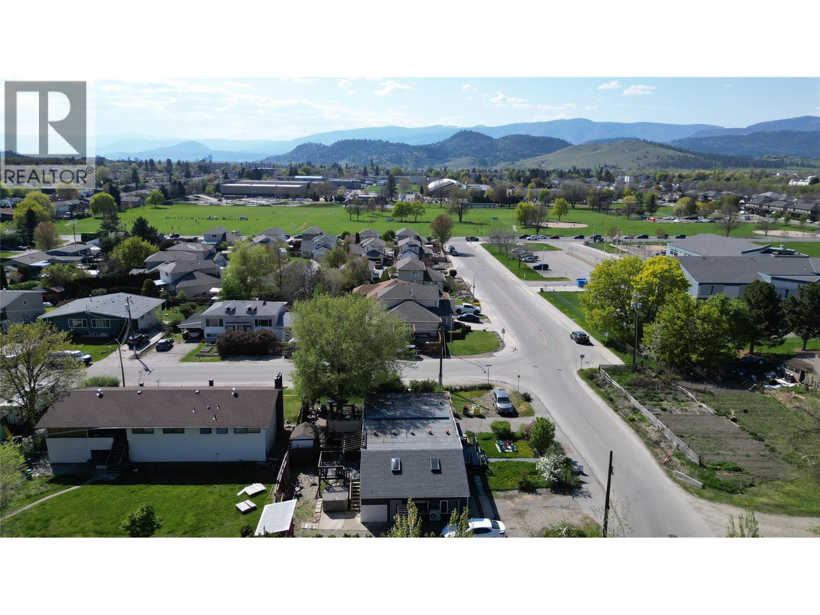 675 Webster Road, Kelowna, British Columbia  V1X 4V6 - Photo 37 - 10364494