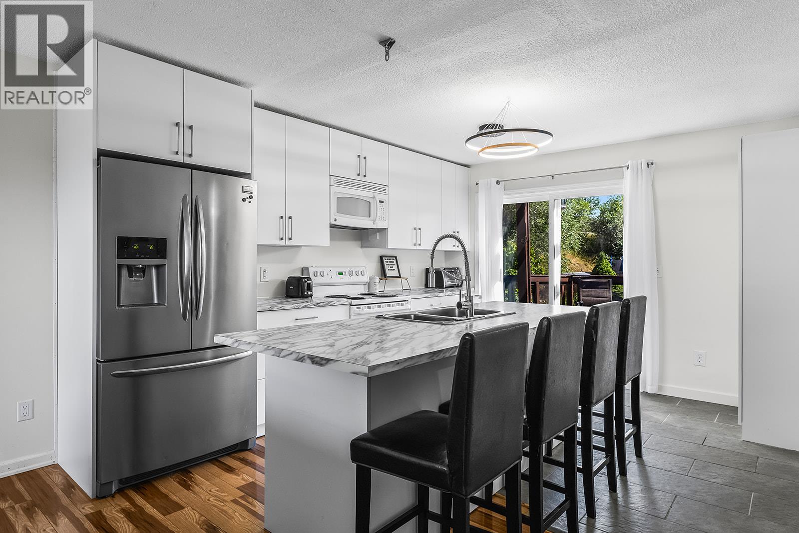 675 Webster Road, Kelowna, British Columbia  V1X 4V6 - Photo 4 - 10364494