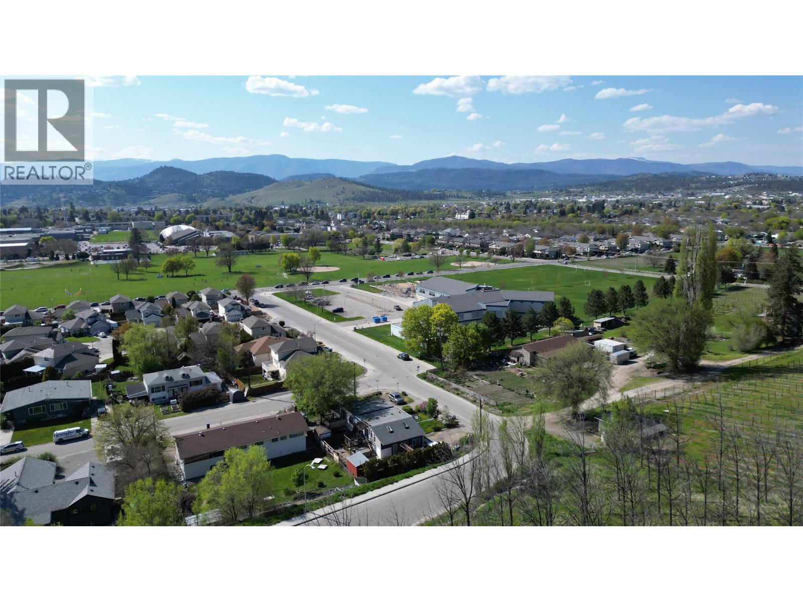 675 Webster Road, Kelowna, British Columbia  V1X 4V6 - Photo 40 - 10364494