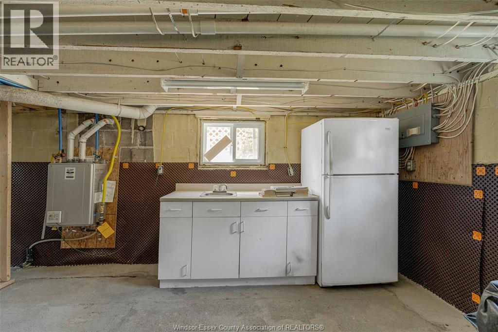 807 Campbell Avenue, Windsor, Ontario N9B 2H8 - Photo 18 - 25024855