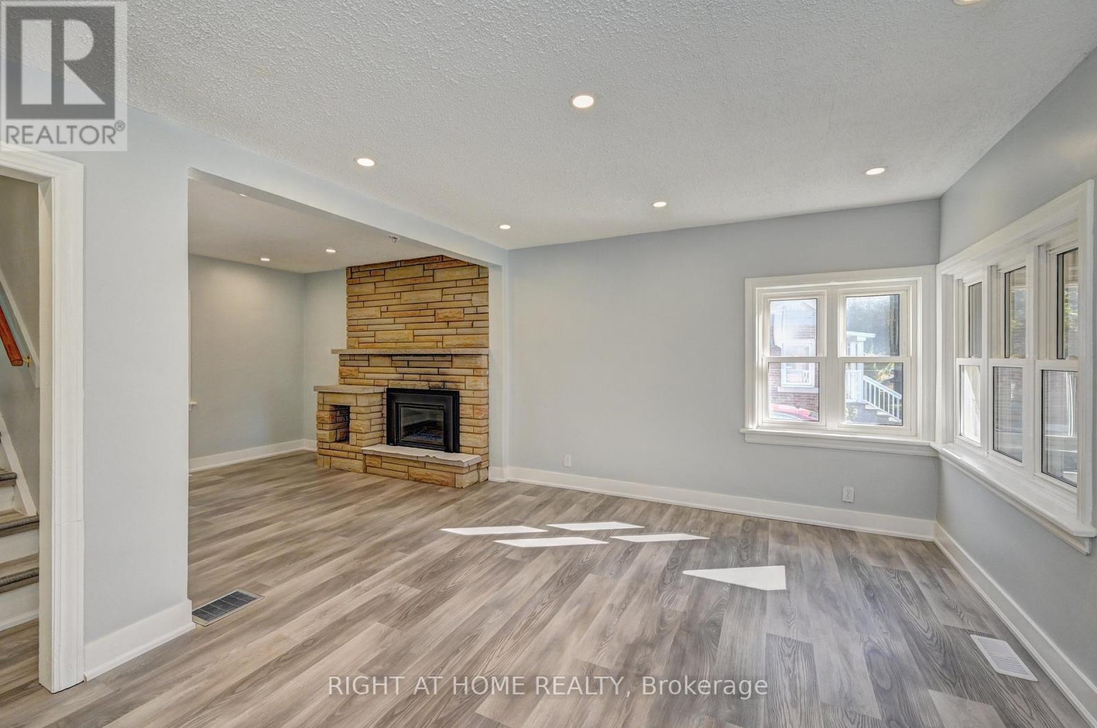 10 Monroe Street N, Cambridge, Ontario  N1R 2C5 - Photo 12 - X12435463