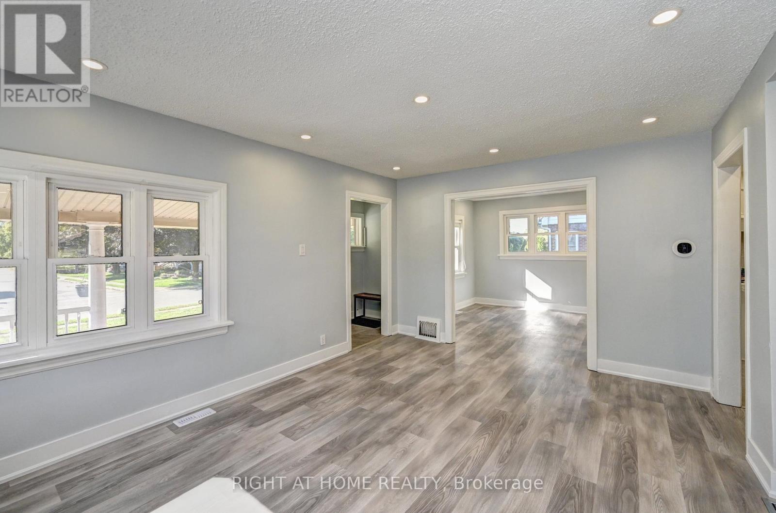 10 Monroe Street N, Cambridge, Ontario  N1R 2C5 - Photo 13 - X12435463