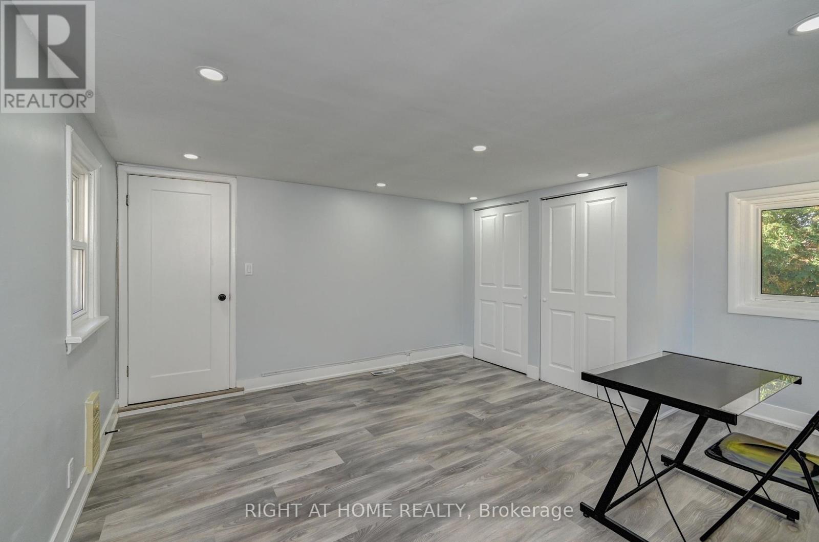 10 Monroe Street N, Cambridge, Ontario  N1R 2C5 - Photo 27 - X12435463