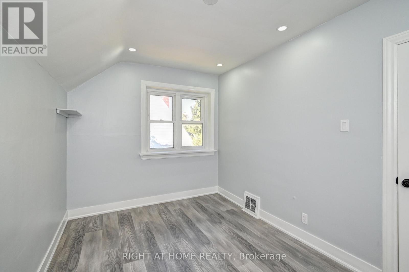 10 Monroe Street N, Cambridge, Ontario  N1R 2C5 - Photo 36 - X12435463