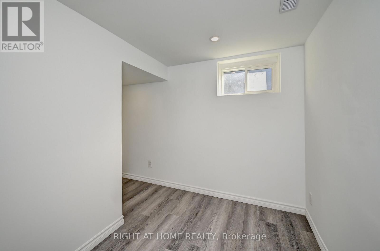 10 Monroe Street N, Cambridge, Ontario  N1R 2C5 - Photo 39 - X12435463