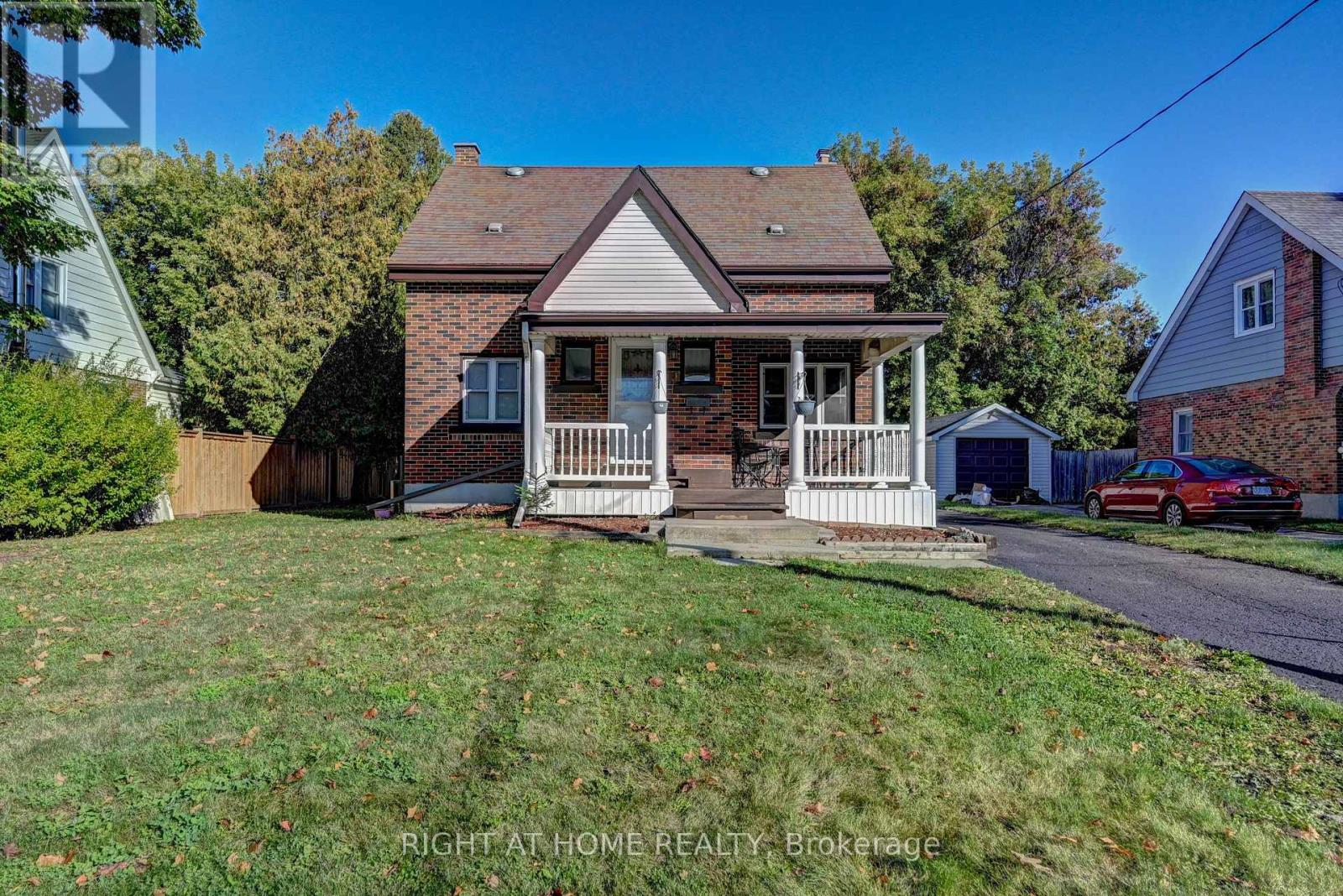 10 Monroe Street N, Cambridge, Ontario  N1R 2C5 - Photo 4 - X12435463