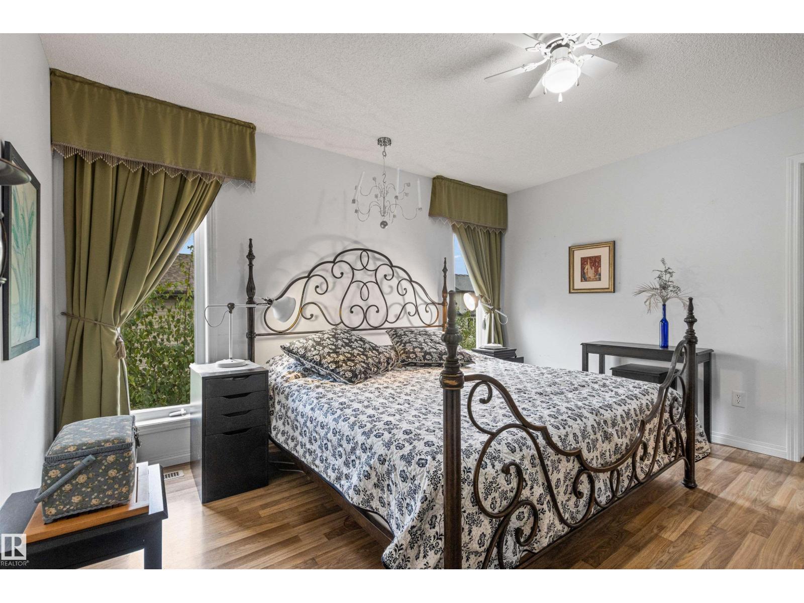 6914 Strom Ln Nw Nw, Edmonton, Alberta  T6R 0G3 - Photo 43 - E4456585