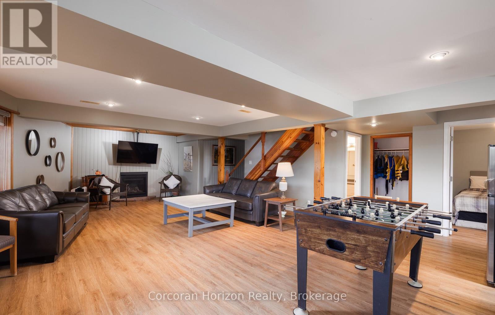 42 Todholm Drive, Muskoka Lakes (Medora), Ontario  P0B 1J0 - Photo 22 - X12433171