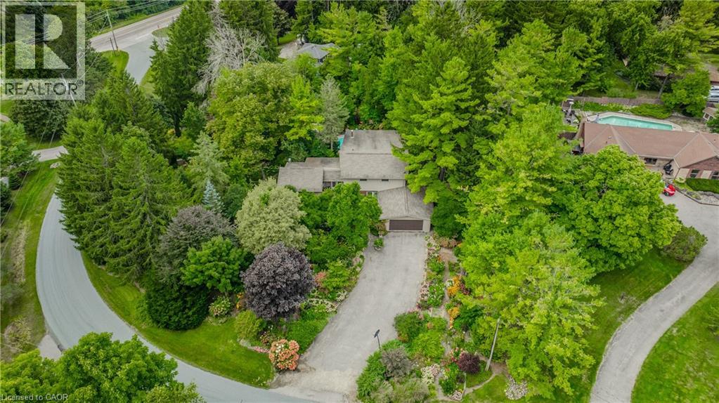 111 GRANDVIEW Drive, Conestogo, Ontario