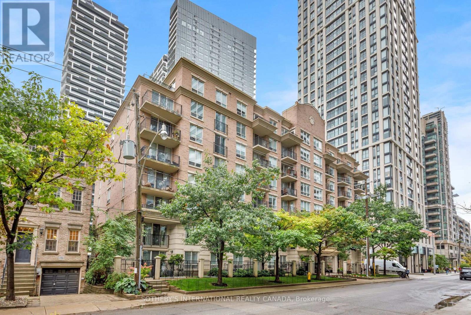 301 - 188 REDPATH AVENUE, Toronto, Ontario