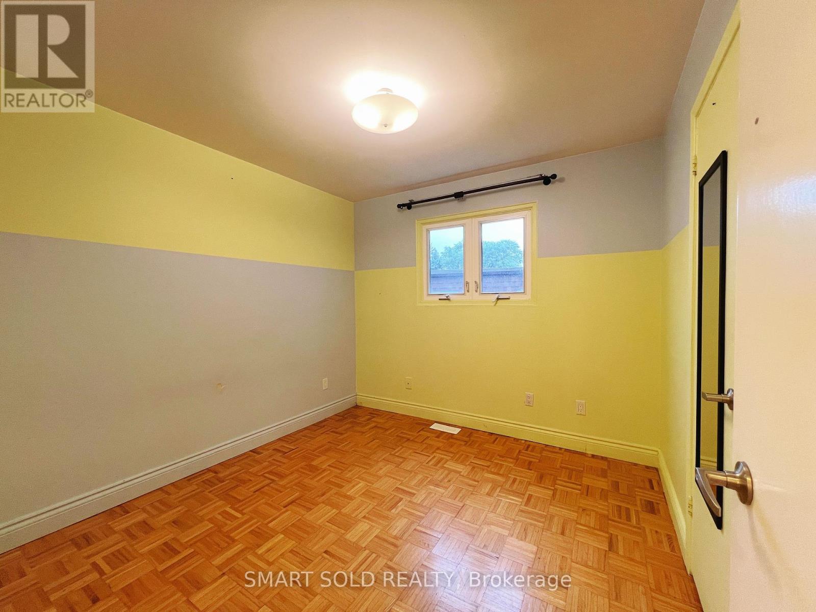Upper - 171 Angus Drive, Toronto, Ontario  M2J 2W9 - Photo 11 - C12435529