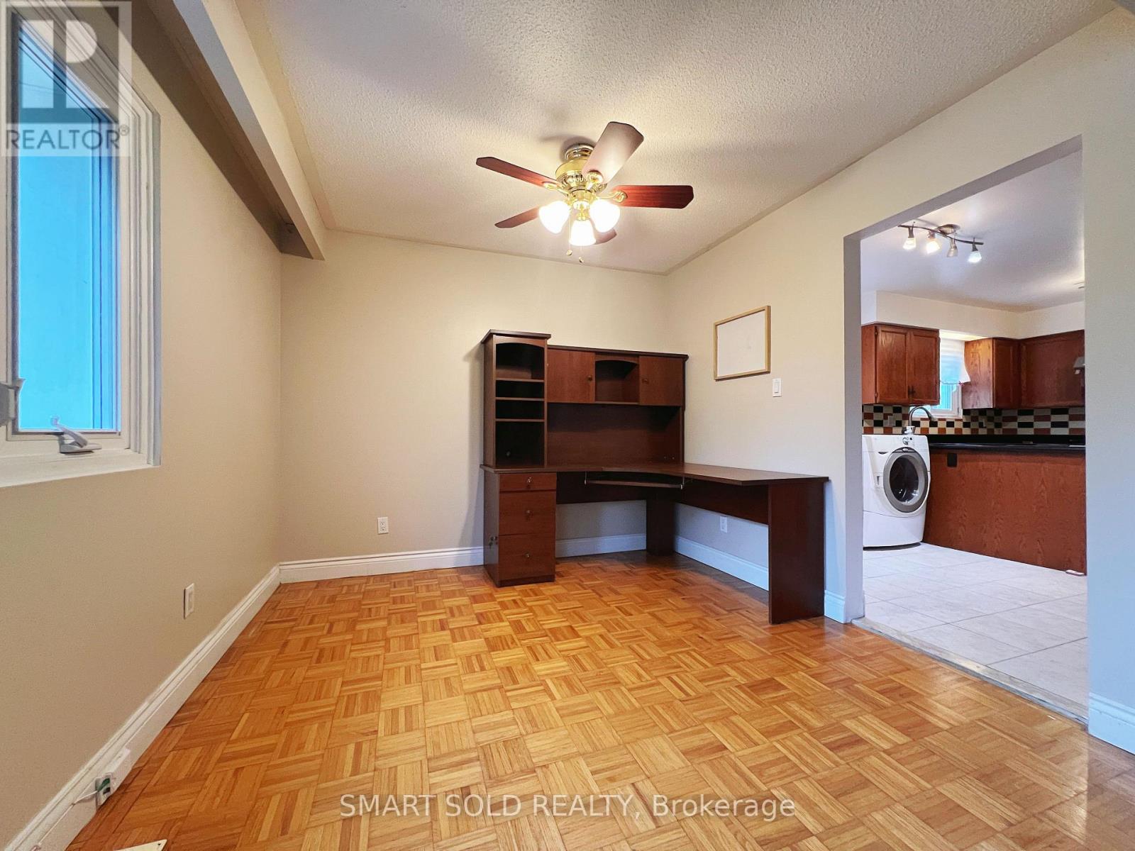 Upper - 171 Angus Drive, Toronto, Ontario  M2J 2W9 - Photo 7 - C12435529