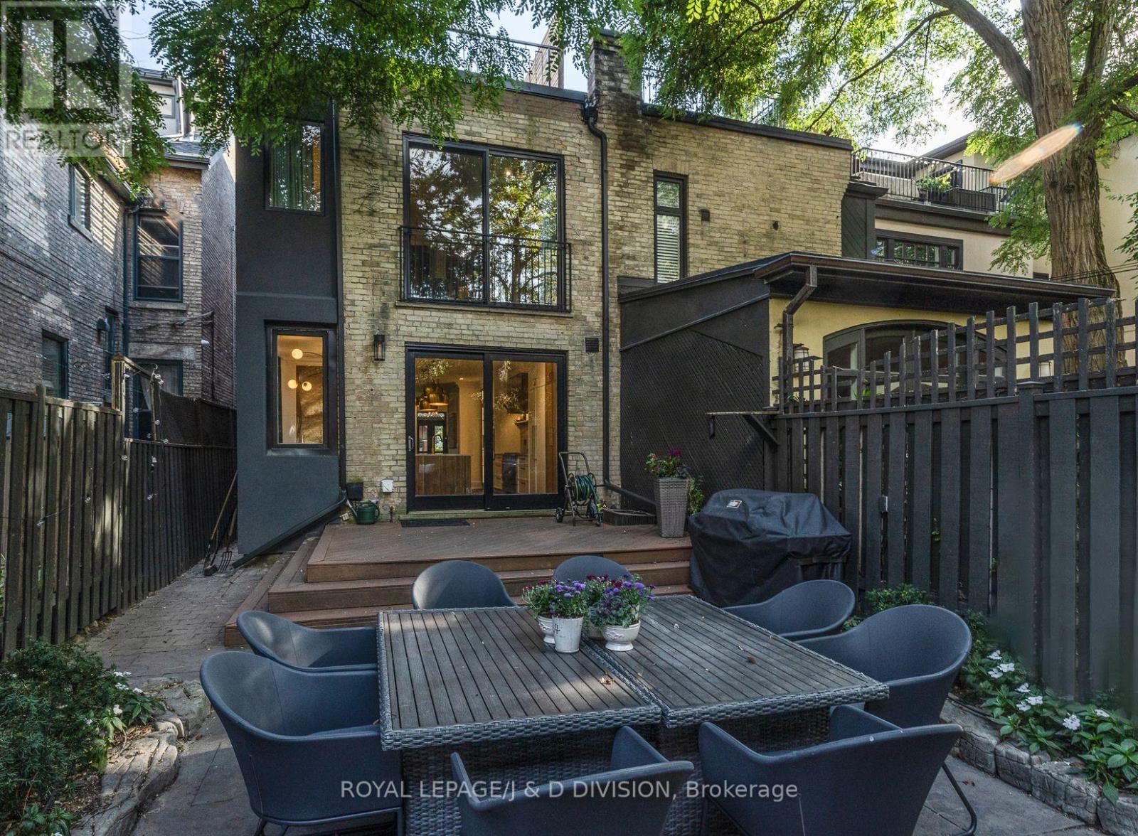 40 Bernard Avenue, Toronto, Ontario  M5R 1R2 - Photo 14 - C12435486