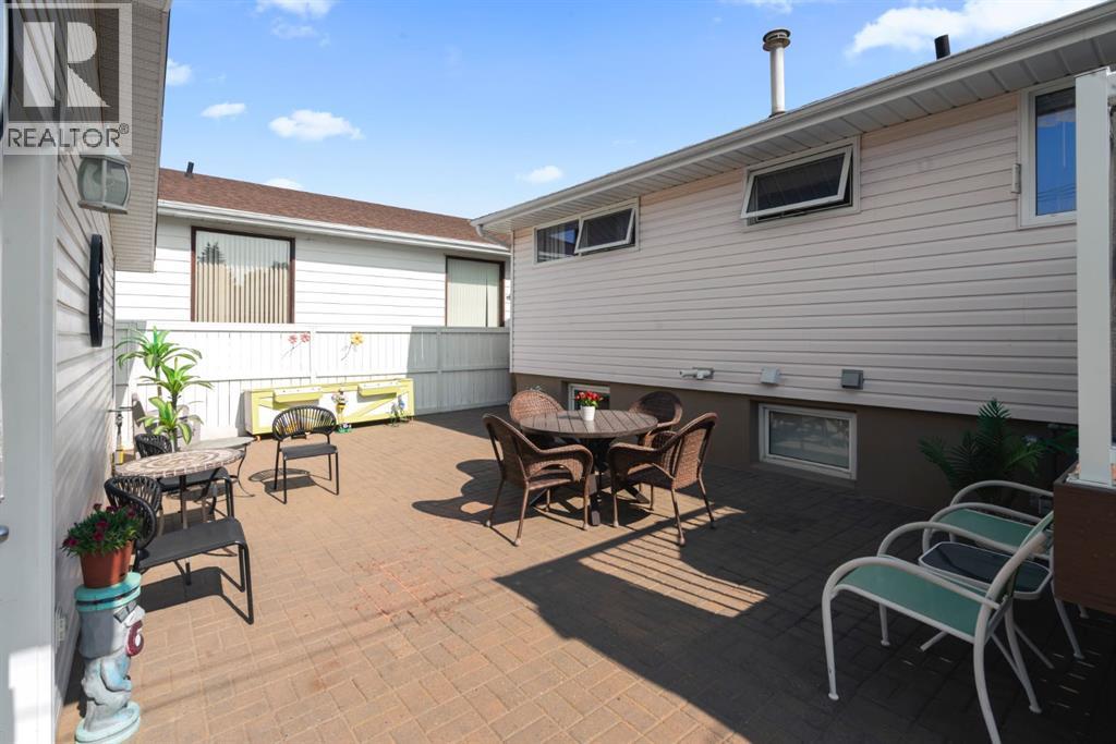 5308 50 Street, Camrose, Alberta  T4V 1R6 - Photo 18 - A2256319
