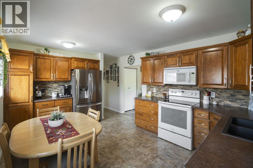 5308 50 Street, Camrose, Alberta  T4V 1R6 - Photo 6 - A2256319