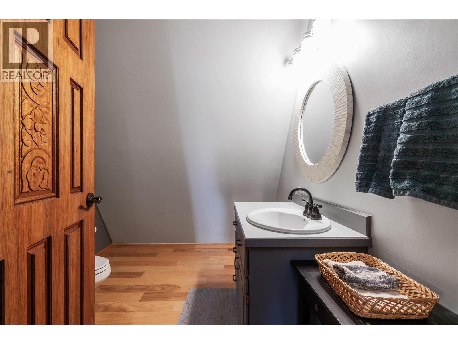 4878 Leopold Road, Celista, British Columbia  V0E 1M6 - Photo 23 - 10363420