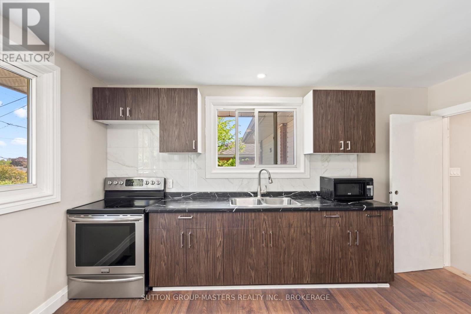 20 Guy Street, Kingston, Ontario  K7K 2G2 - Photo 18 - X12435570
