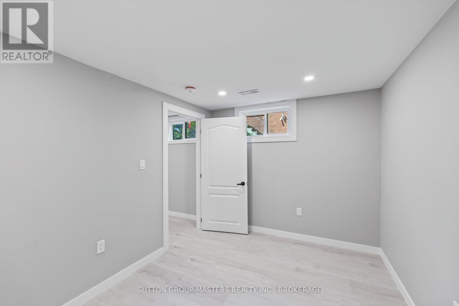 20 Guy Street, Kingston, Ontario  K7K 2G2 - Photo 35 - X12435570