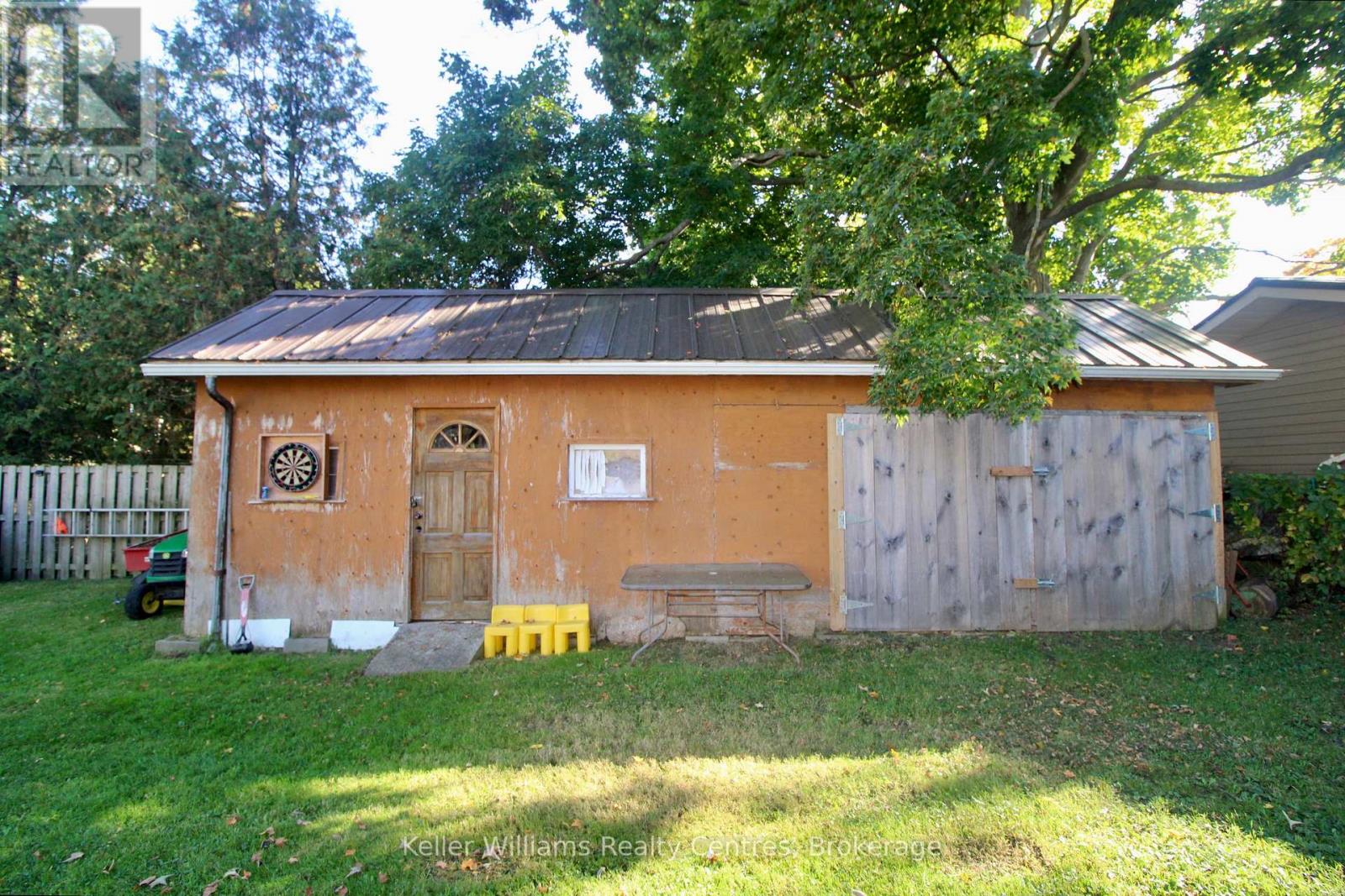 9 Union Street N, Brockton, Ontario  N0G 2V0 - Photo 6 - X12435555