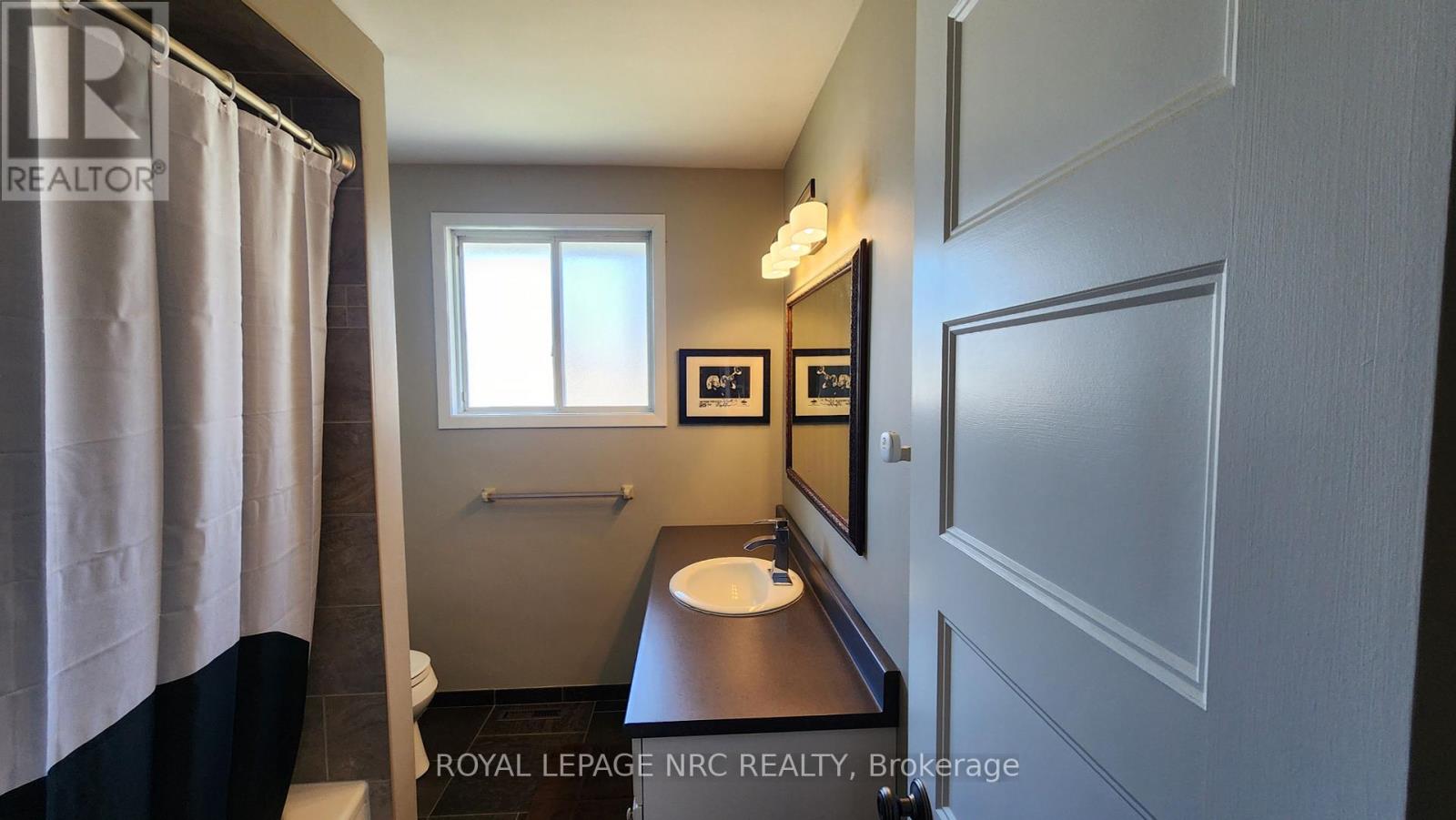6968 Brian Crescent, Niagara Falls (Casey), Ontario  L2J 3P3 - Photo 31 - X12435533