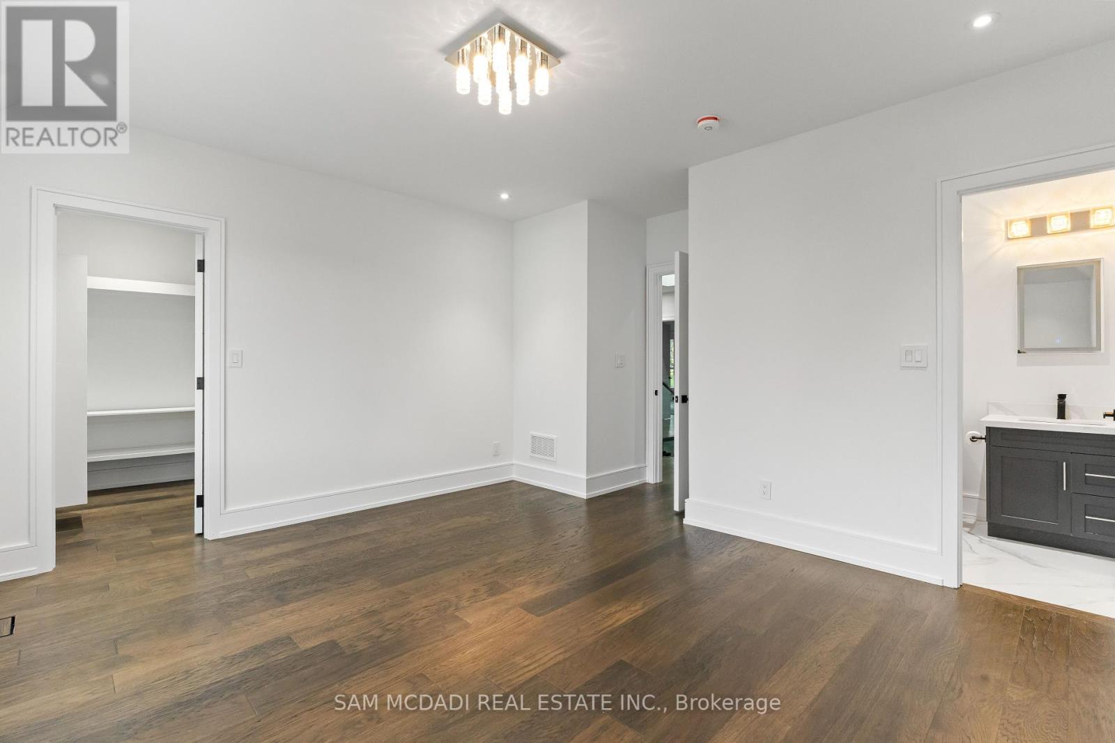 193 Mateo Place, Mississauga, Ontario  L5A 0A5 - Photo 26 - W12435516