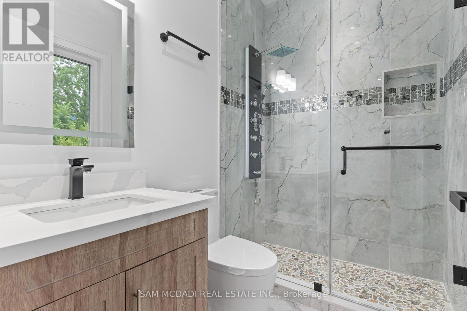 193 Mateo Place, Mississauga, Ontario  L5A 0A5 - Photo 30 - W12435516