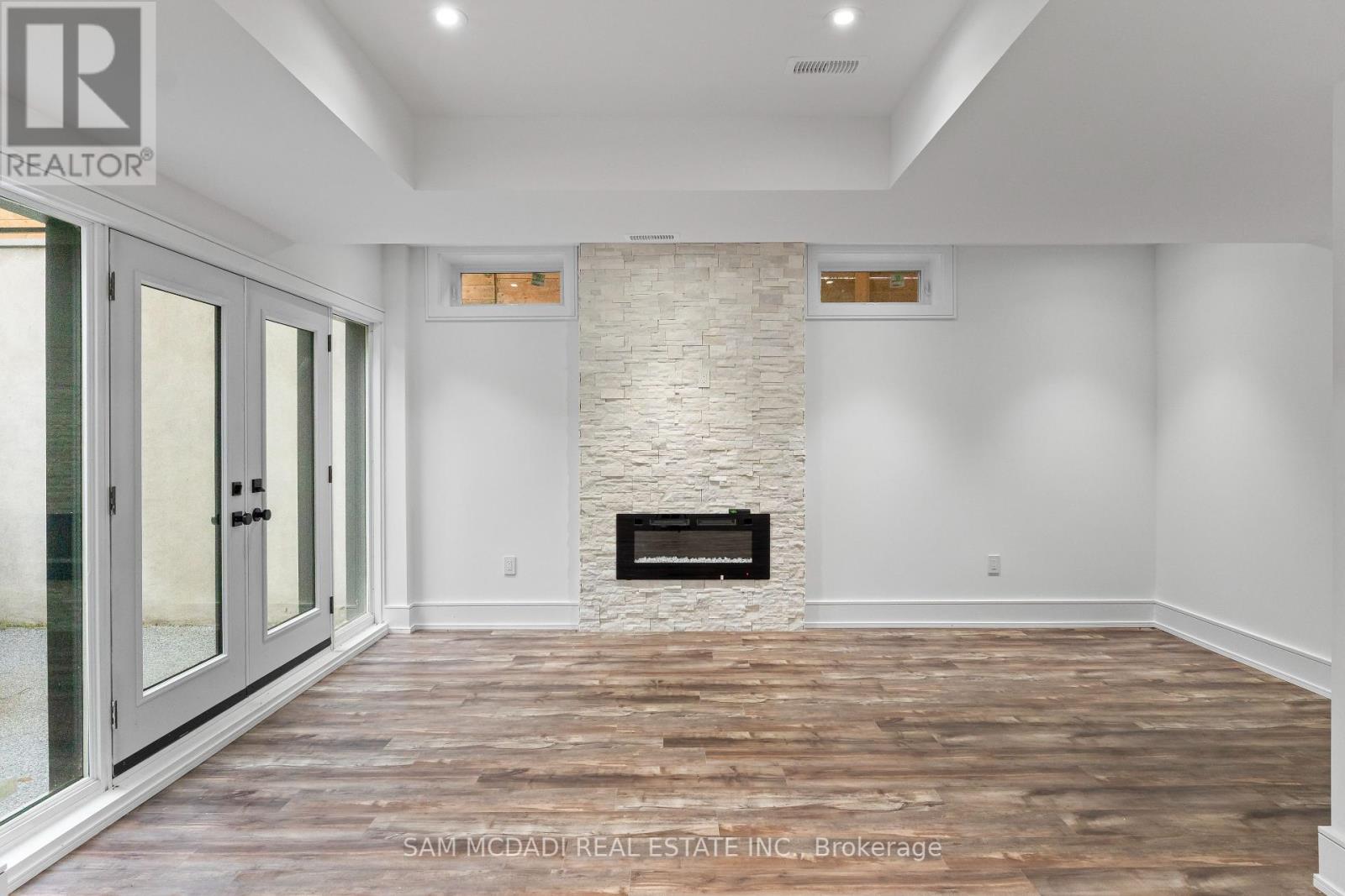 193 Mateo Place, Mississauga, Ontario  L5A 0A5 - Photo 40 - W12435516