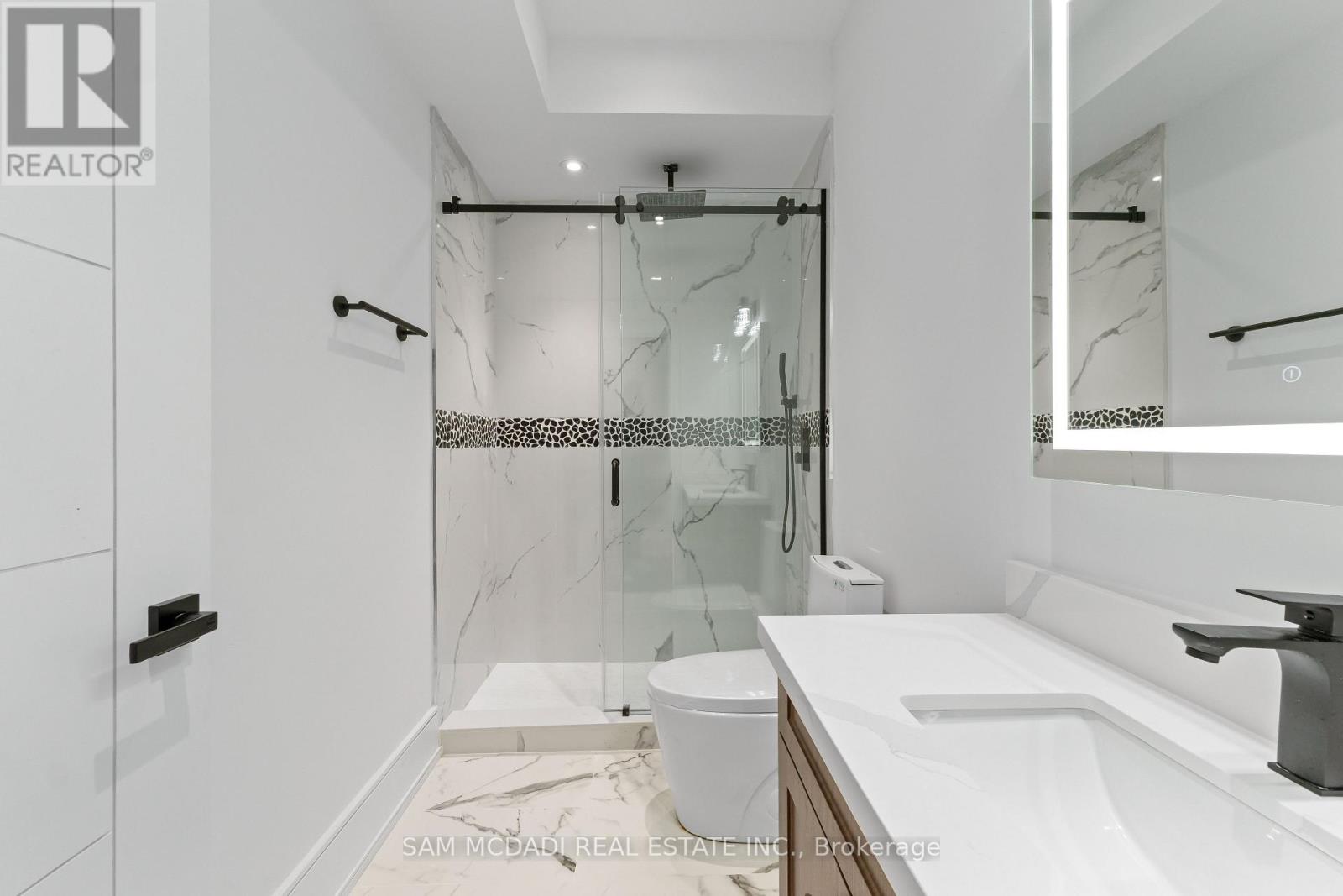 193 Mateo Place, Mississauga, Ontario  L5A 0A5 - Photo 43 - W12435516