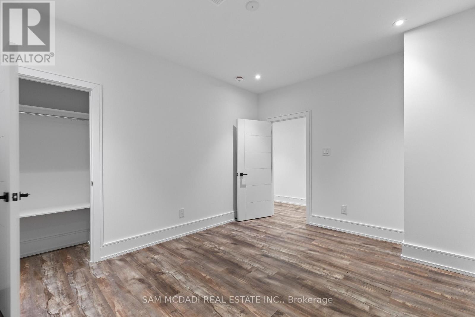 193 Mateo Place, Mississauga, Ontario  L5A 0A5 - Photo 44 - W12435516