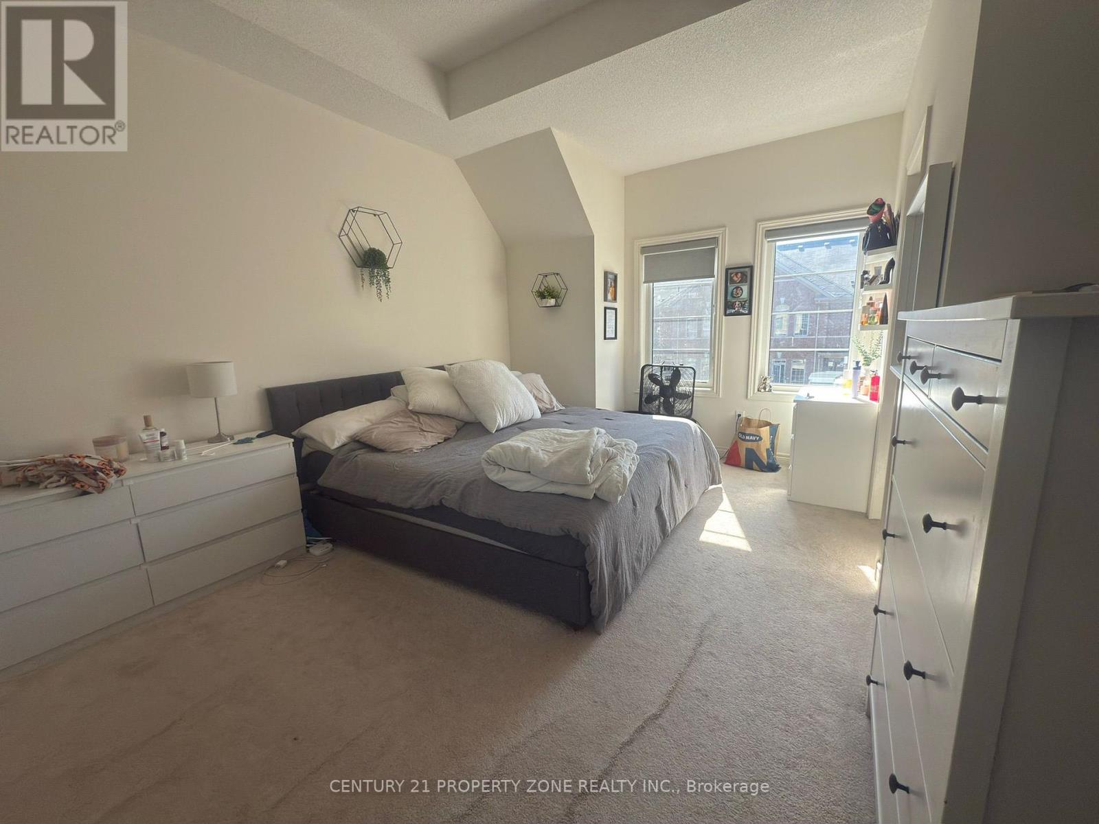 152 Fruitvale Circle, Brampton, Ontario  L7A 5C1 - Photo 17 - W12435523
