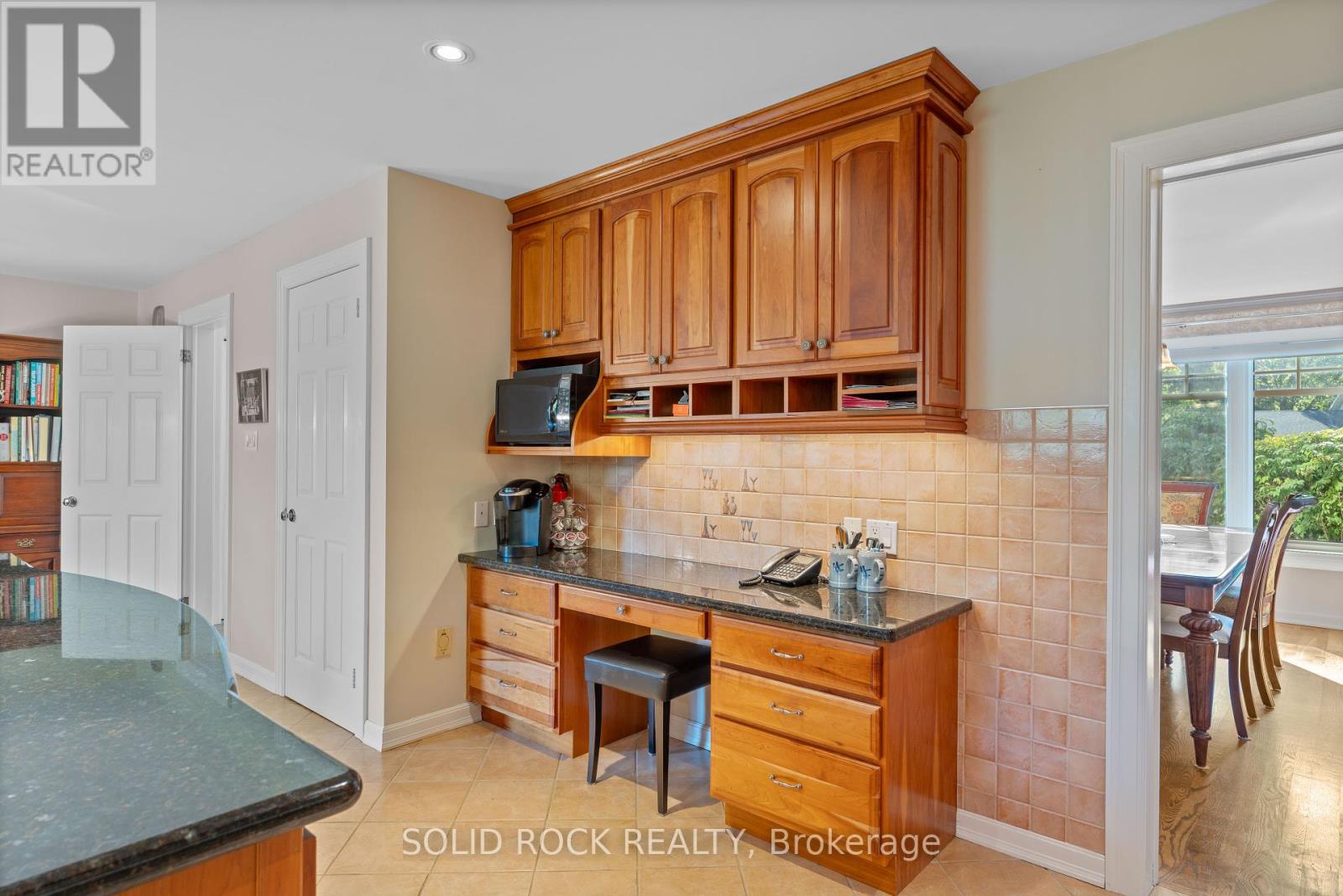 5569 Whitewood Avenue, Ottawa, Ontario  K4M 1E1 - Photo 17 - X12435548