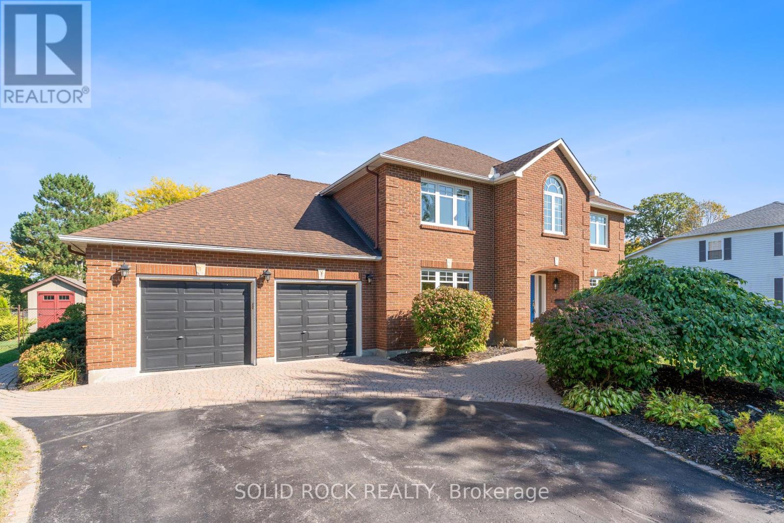 5569 Whitewood Avenue, Ottawa, Ontario  K4M 1E1 - Photo 2 - X12435548