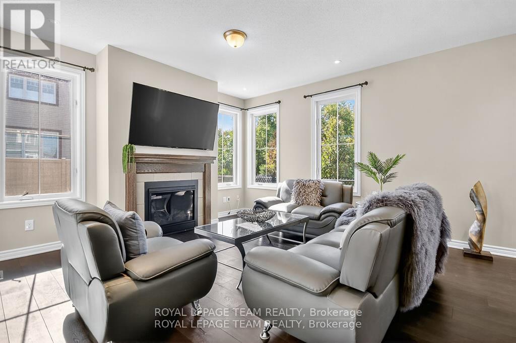939 Whimbrel Way, Ottawa, Ontario  K2J 6C5 - Photo 10 - X12435566