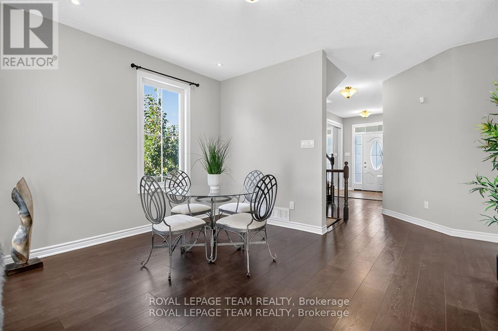 939 Whimbrel Way, Ottawa, Ontario  K2J 6C5 - Photo 8 - X12435566